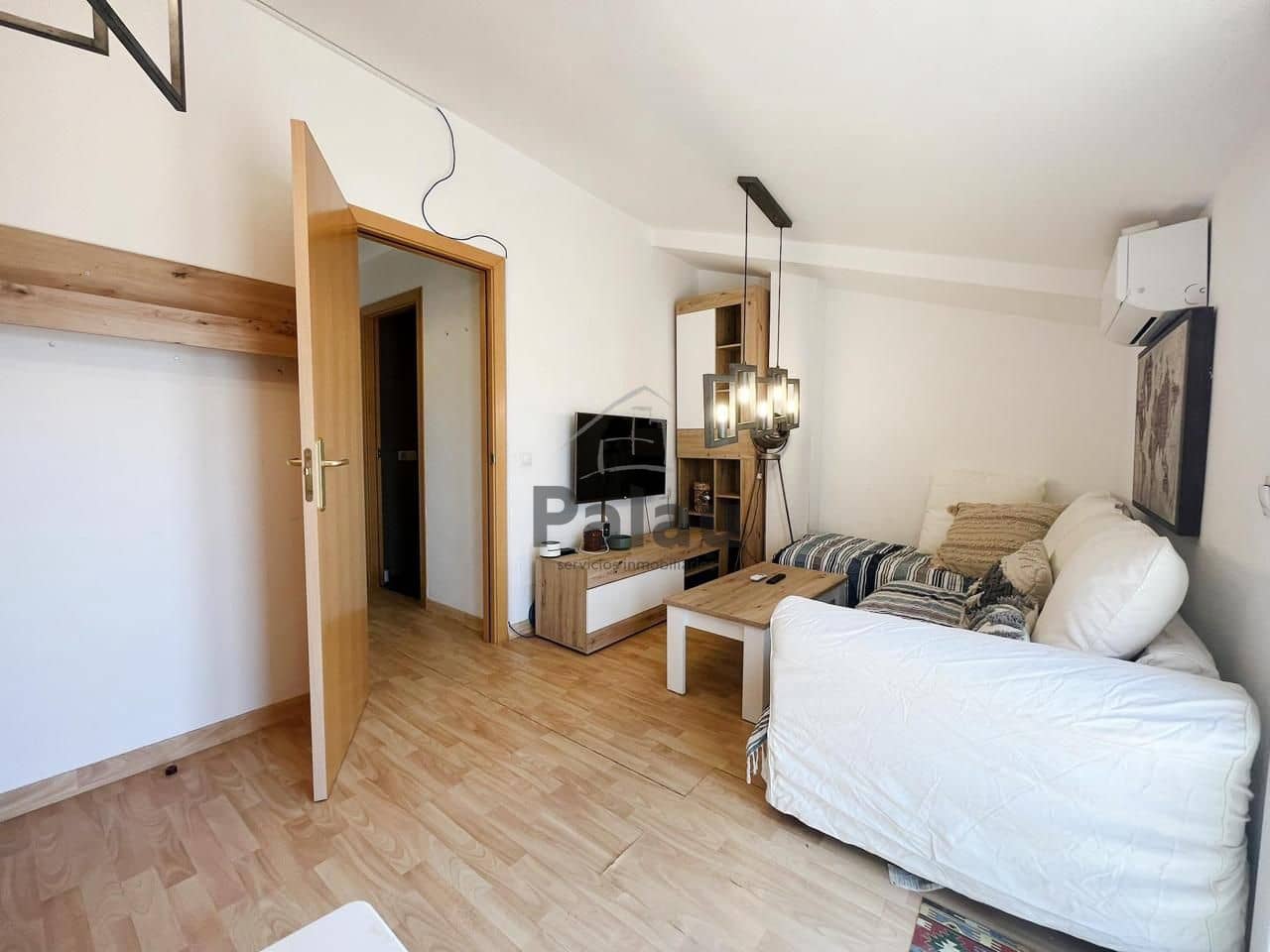 Piso de 2 habitaciones en Ciutadella de Menorca en venta con piscina garaje - 350.000 € (Ref: 9515947)