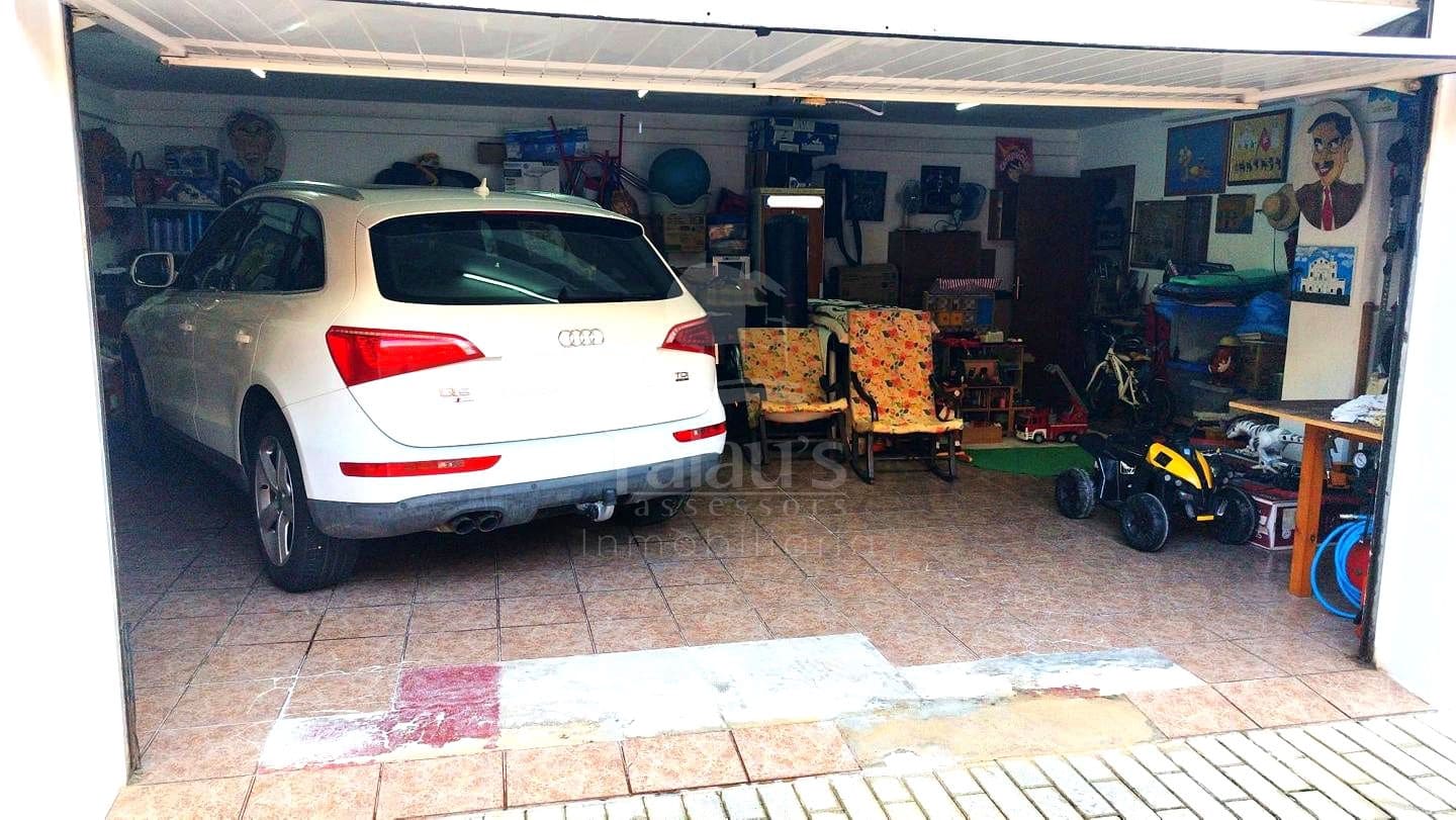 Chalet de 4 habitaciones en Ciutadella de Menorca en venta con piscina garaje - 1.485.000 € (Ref: 9515953)