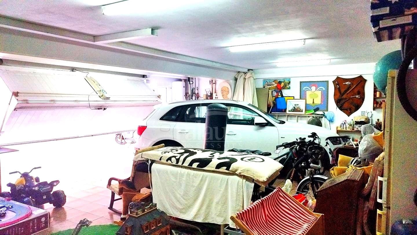 Chalet de 4 habitaciones en Ciutadella de Menorca en venta con piscina garaje - 1.485.000 € (Ref: 9515953)