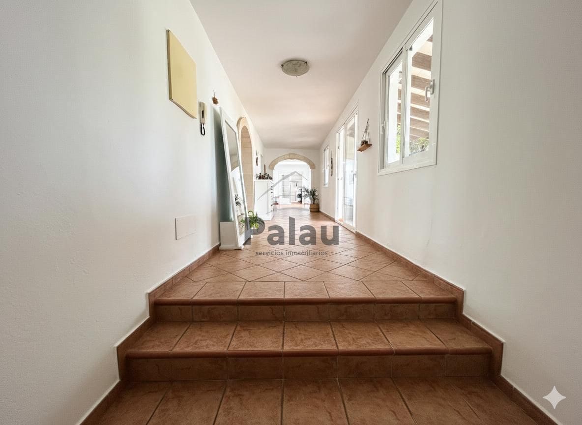 5 soveværelse Finca/Landehus til salg i Ciutadella de Menorca med swimmingpool garage - € 1.050.000 (Ref: 9515965)