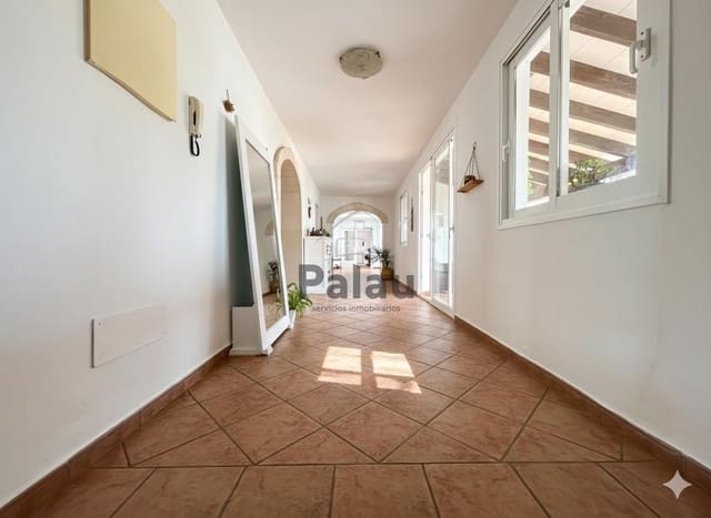 5 soveværelse Finca/Landehus til salg i Ciutadella de Menorca med swimmingpool garage - € 1.050.000 (Ref: 9515965)