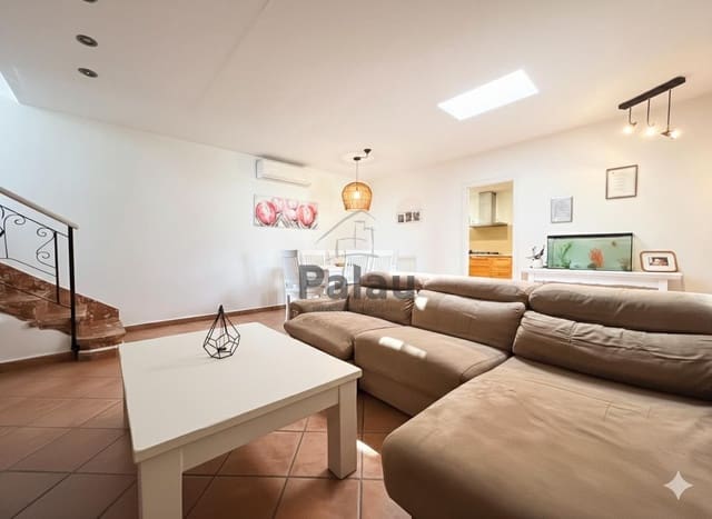 5 soveværelse Finca/Landehus til salg i Ciutadella de Menorca med swimmingpool garage - € 1.050.000 (Ref: 9515965)