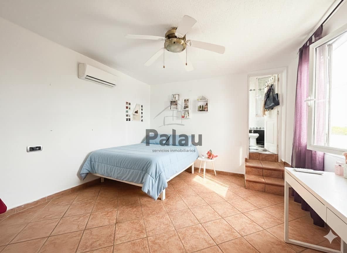 5 soveværelse Finca/Landehus til salg i Ciutadella de Menorca med swimmingpool garage - € 1.050.000 (Ref: 9515965)