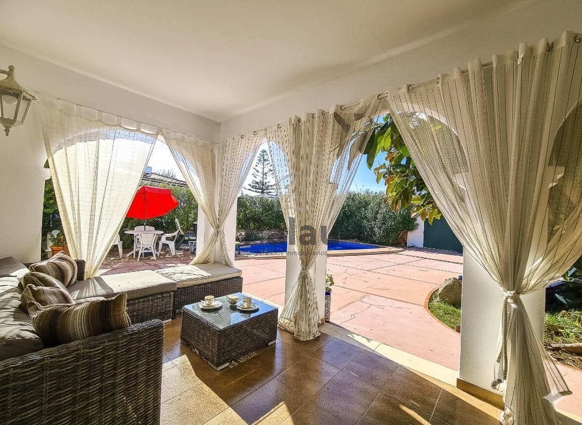 5 Zimmer Villa zu verkaufen in Ciutadella de Menorca mit Pool Garage - 850.000 € (Ref: 9515967)