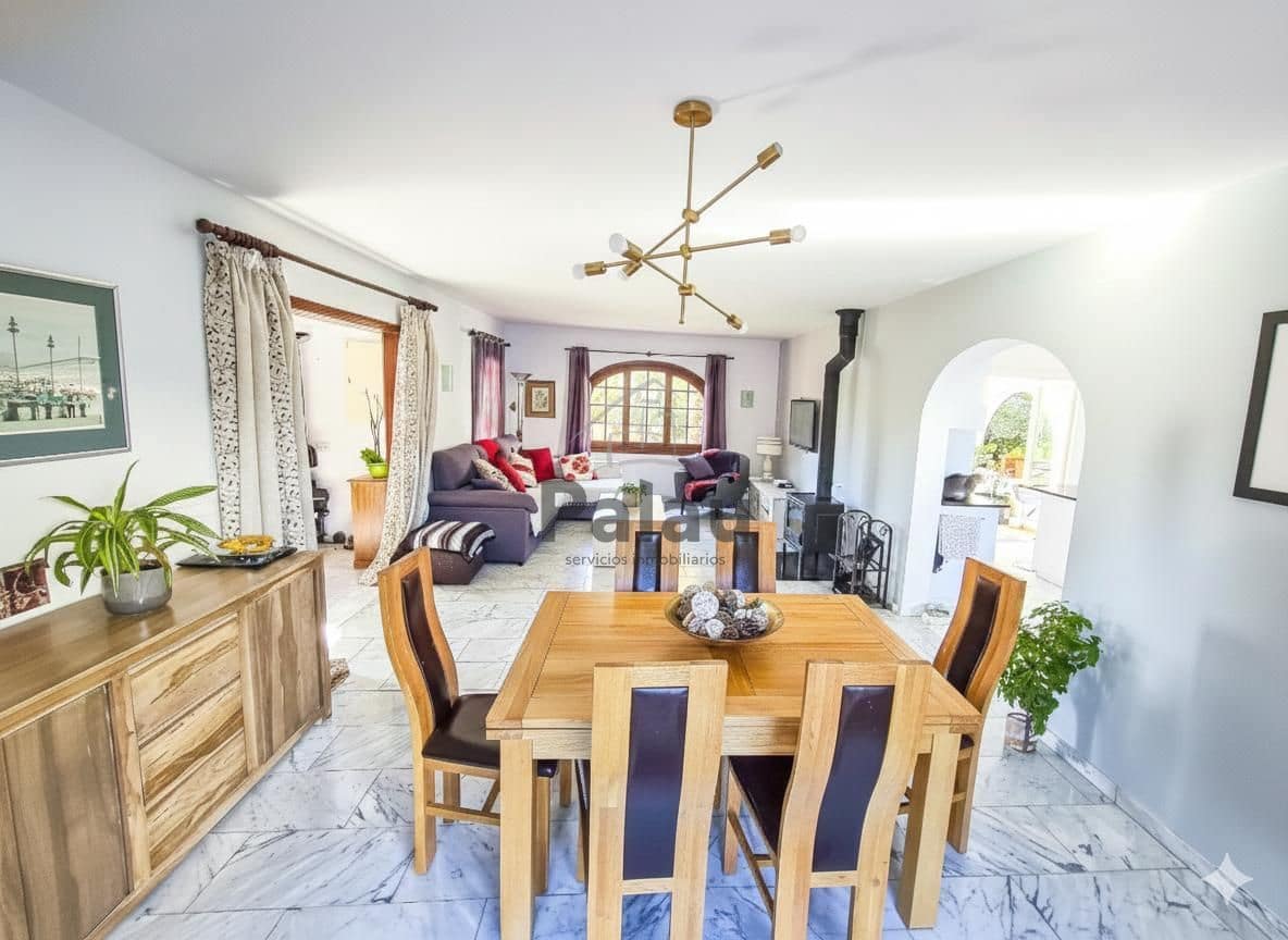 5 Zimmer Villa zu verkaufen in Ciutadella de Menorca mit Pool Garage - 850.000 € (Ref: 9515967)