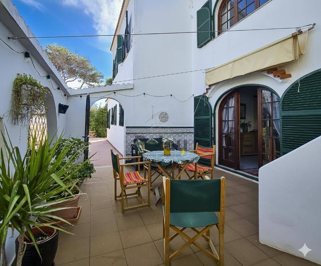 5 Zimmer Villa zu verkaufen in Ciutadella de Menorca mit Pool Garage - 850.000 € (Ref: 9515967)