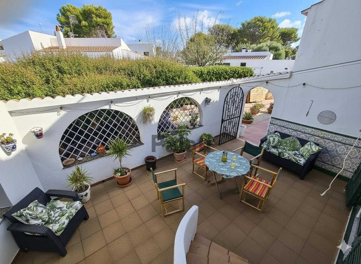 5 Zimmer Villa zu verkaufen in Ciutadella de Menorca mit Pool Garage - 850.000 € (Ref: 9515967)