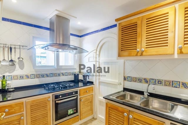 6 camera da letto Villa in vendita in Ciutadella de Menorca con piscina - 2.400.000 € (Rif: 9515968)
