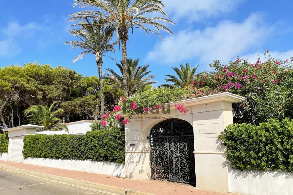 6 camera da letto Villa in vendita in Ciutadella de Menorca con piscina - 2.400.000 € (Rif: 9515968)