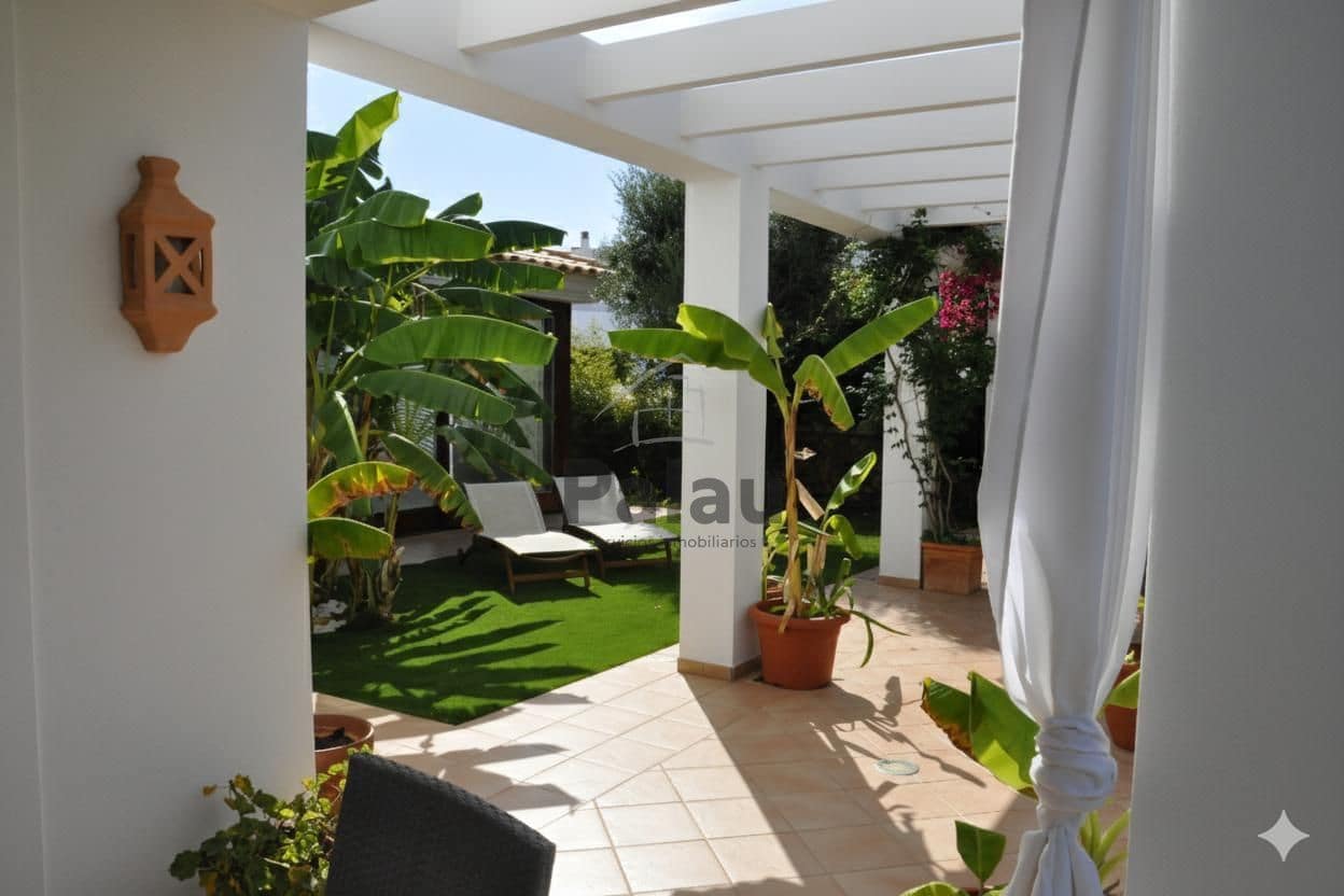 4 bedroom Villa for sale in Ciutadella de Menorca with pool - € 1,750,000 (Ref: 9515969)