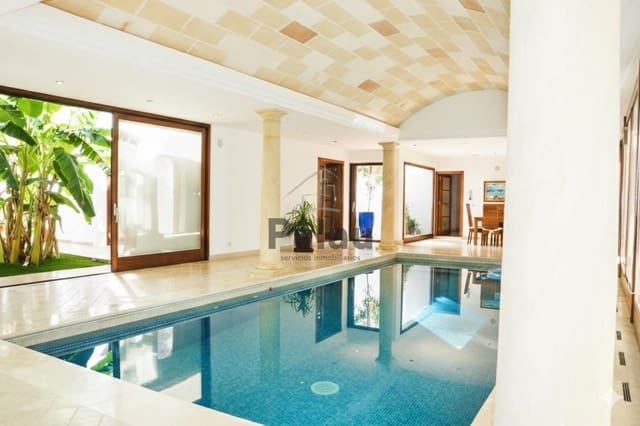 4 bedroom Villa for sale in Ciutadella de Menorca with pool - € 1,750,000 (Ref: 9515969)