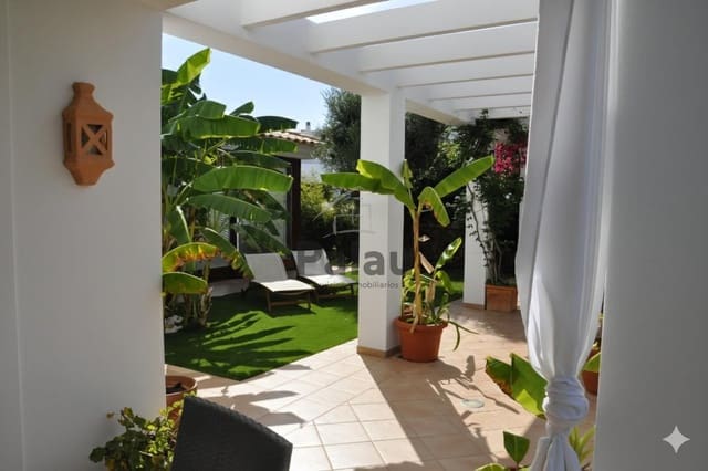 4 bedroom Villa for sale in Ciutadella de Menorca with pool - € 1,750,000 (Ref: 9515969)