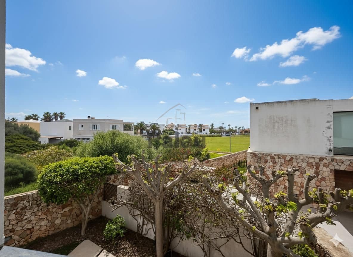 3 sypialnia Willa na sprzedaż w Son Blanc z basenem garażem - 890 000 € (Ref: 9515975)