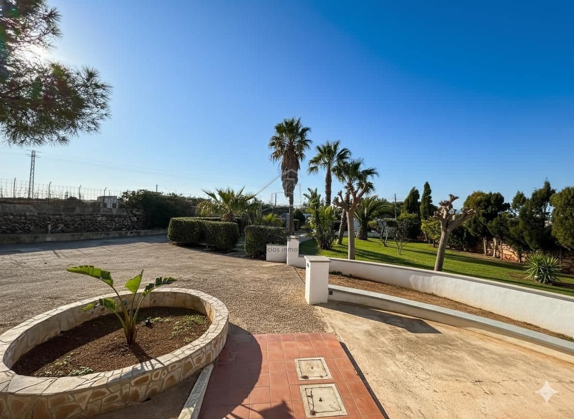 4 quarto Quinta/Casa Rural para venda em Ciutadella de Menorca - 750 000 € (Ref: 9515977)