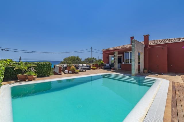 4 bedroom Villa for sale in Punta Prima, San Luis / Sant Lluís with pool garage - € 3,000,000 (Ref: 9515978)