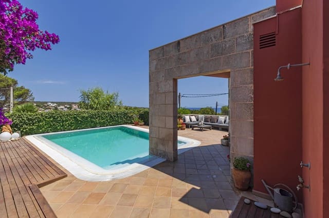 4 bedroom Villa for sale in Punta Prima, San Luis / Sant Lluís with pool garage - € 3,000,000 (Ref: 9515978)