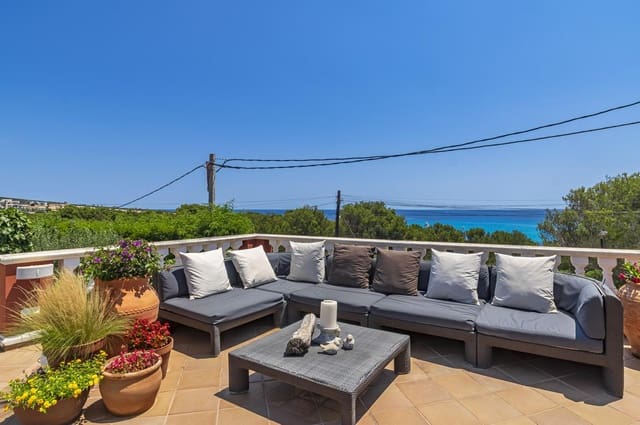 Chalet de 7 habitaciones en Punta Prima, San Luis / Sant Lluís en venta con piscina garaje - 3.695.000 € (Ref: 9515980)