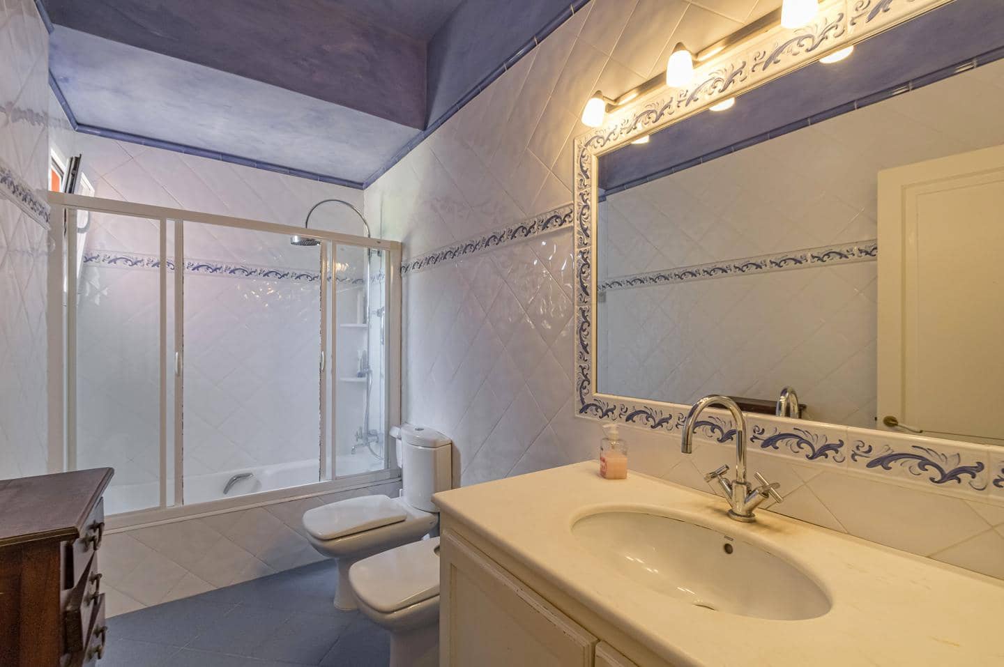 Chalet de 7 habitaciones en Punta Prima en venta con piscina garaje - 3.695.000 € (Ref: 9515980)