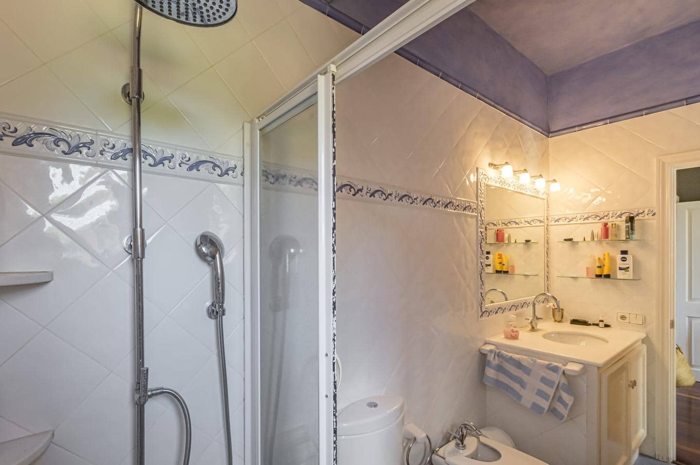 Chalet de 7 habitaciones en Punta Prima en venta con piscina garaje - 3.695.000 € (Ref: 9515980)