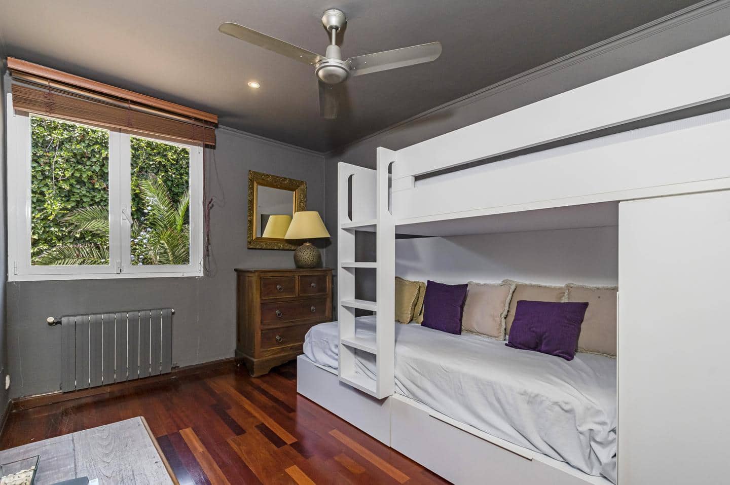 Chalet de 7 habitaciones en Punta Prima en venta con piscina garaje - 3.695.000 € (Ref: 9515980)