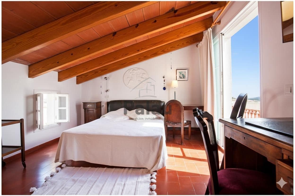 5 bedroom Finca/Country House for sale in El Migjorn Gran / Es Migjorn Gran - € 850,000 (Ref: 9515983)