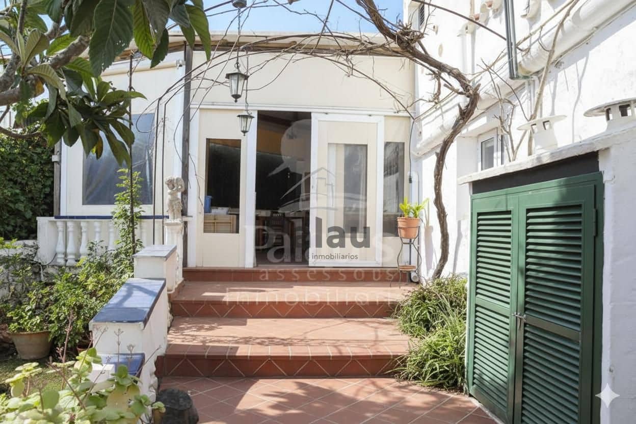 5 bedroom Finca/Country House for sale in El Migjorn Gran / Es Migjorn Gran - € 850,000 (Ref: 9515983)