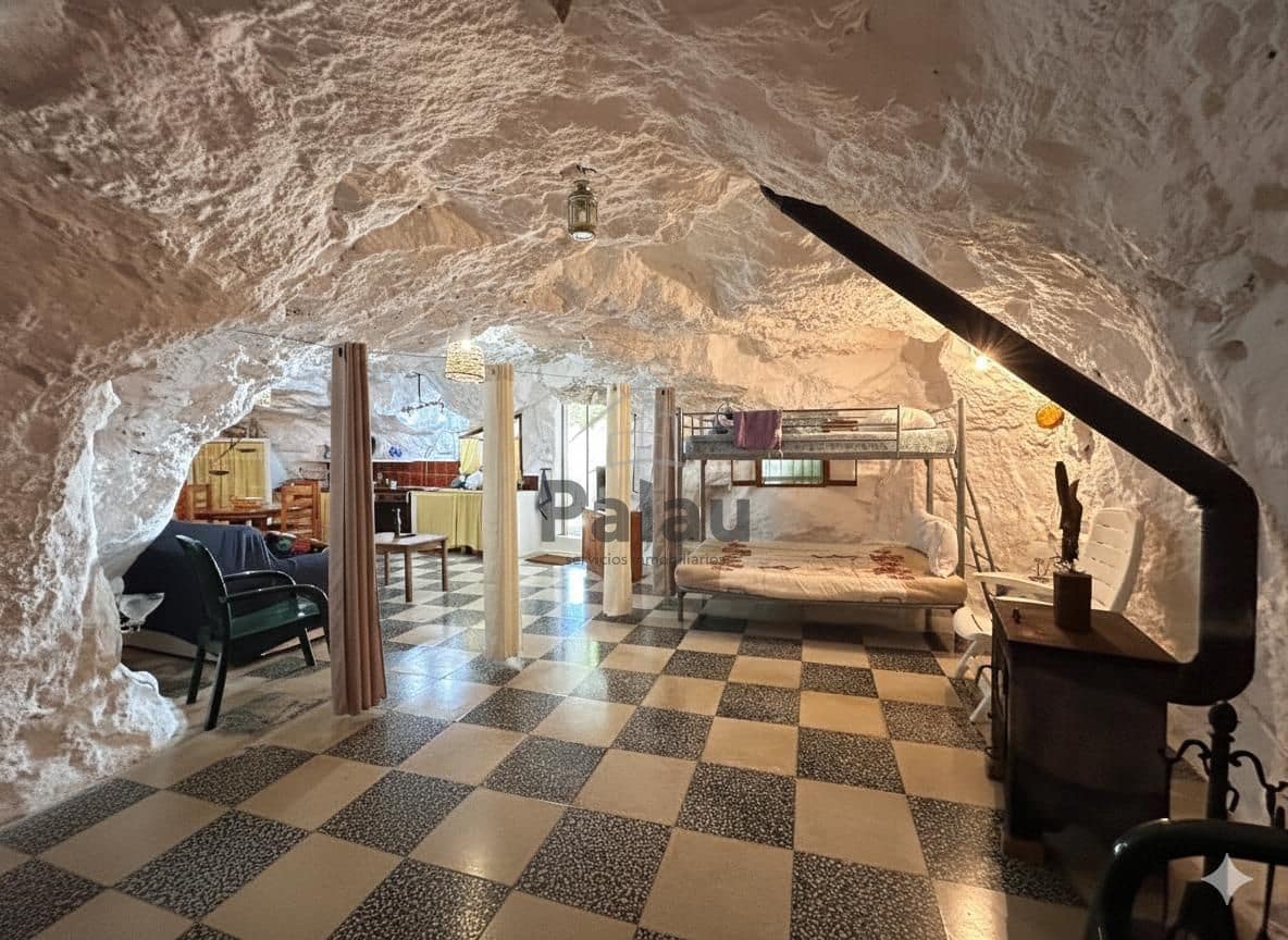 2 soverom Villa til salgs i Ciutadella de Menorca med svømmebasseng - € 420 000 (Ref: 9515984)