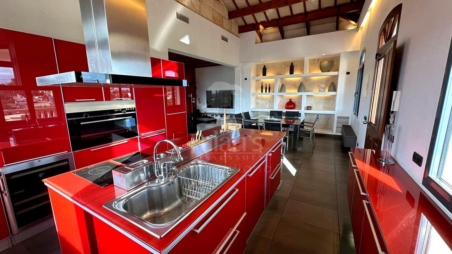 4 camera da letto Villa in vendita in Ciutadella de Menorca con piscina - 1.363.000 € (Rif: 9515986)