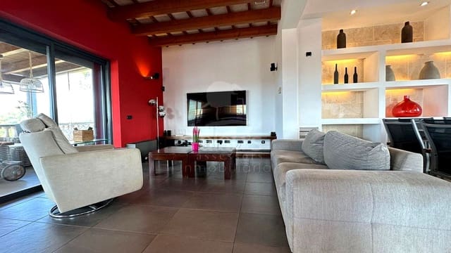 4 camera da letto Villa in vendita in Ciutadella, Ciutadella de Menorca con piscina - 1.363.000 € (Rif: 9515986)