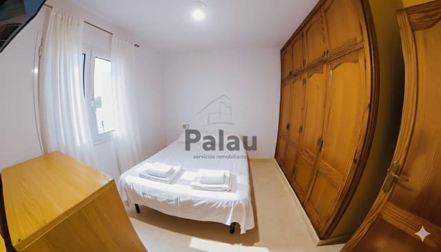 Chalet de 8 habitaciones en Ciutadella de Menorca en venta con garaje - 690.000 € (Ref: 9515990)