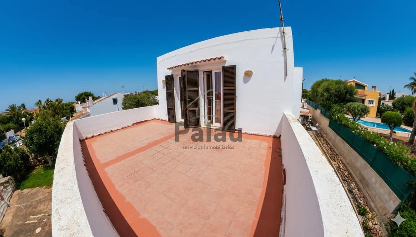 Chalet de 8 habitaciones en Ciutadella de Menorca en venta con garaje - 690.000 € (Ref: 9515990)