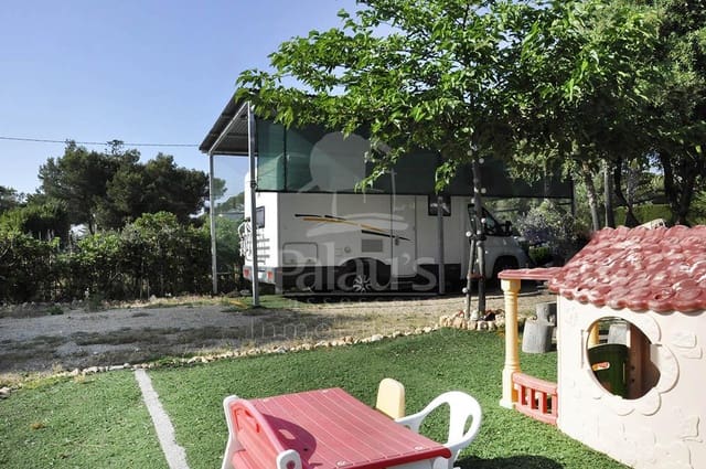 Teren niezagospodarowany na sprzedaż w Ciutadella de Menorca - 250 000 € (Ref: 9515993)