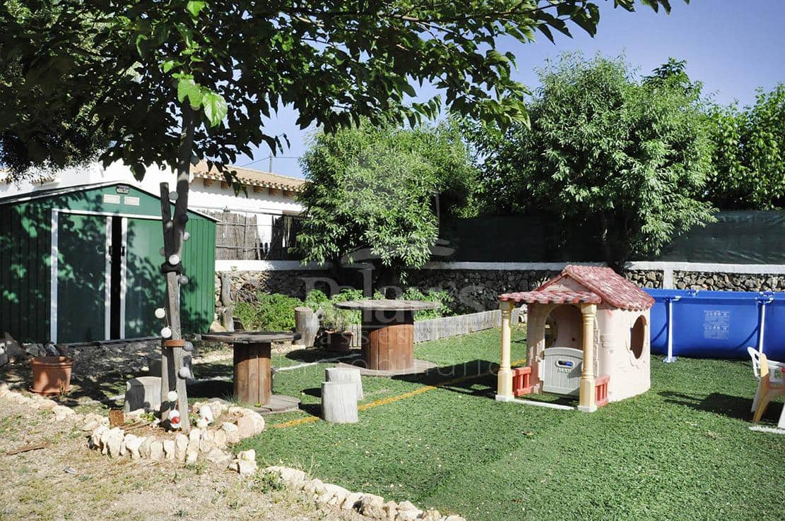 Teren niezagospodarowany na sprzedaż w Ciutadella de Menorca - 250 000 € (Ref: 9515993)