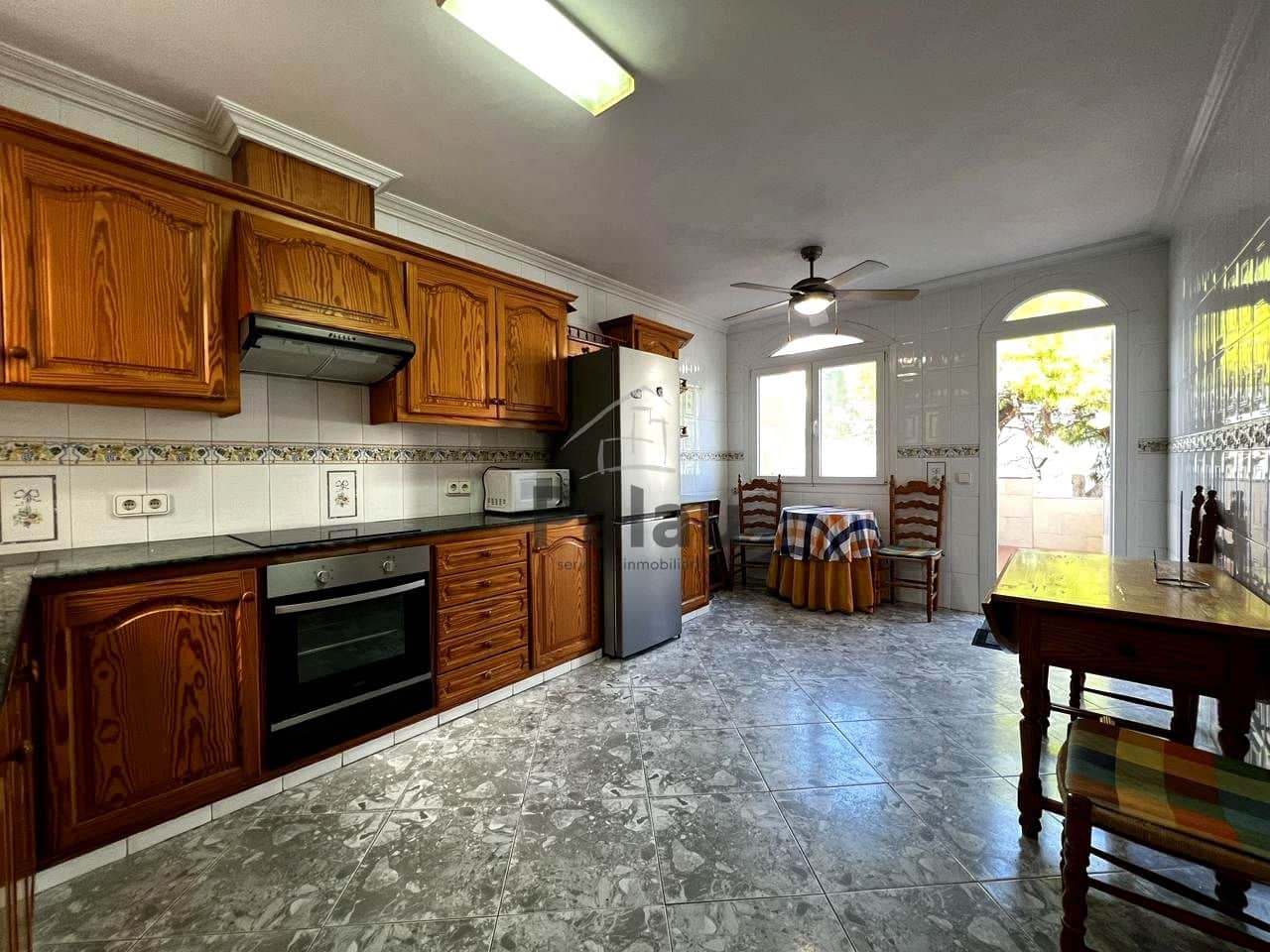 3 slaapkamer Flat te koop in Ciutadella de Menorca met garage - € 689.000 (Ref: 9516578)