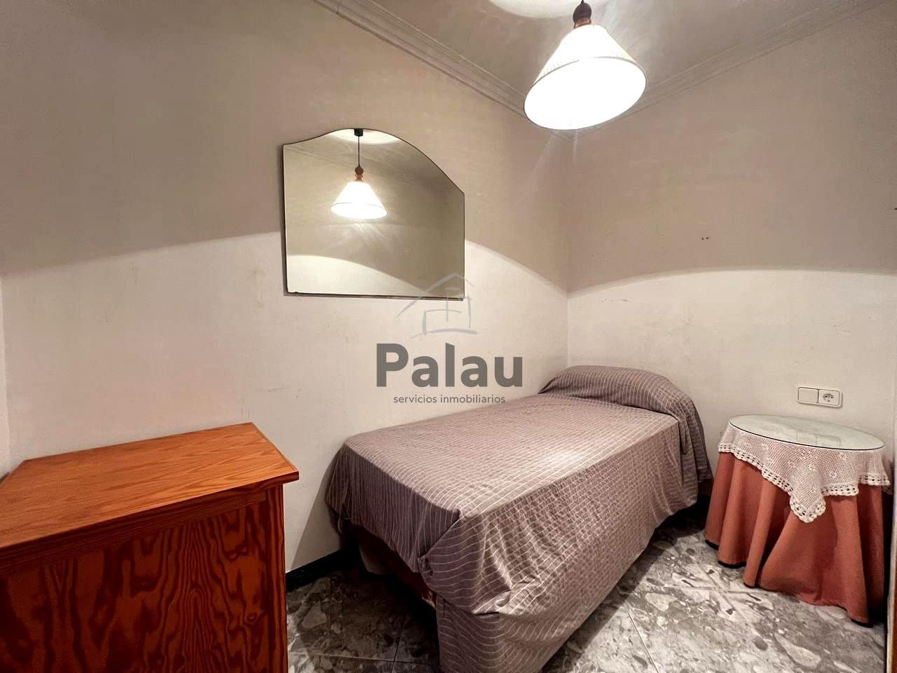 Piso de 3 habitaciones en Ciutadella de Menorca en venta - 371.000 € (Ref: 9516579)