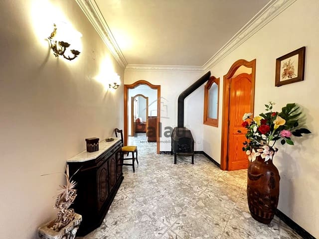 Piso de 3 habitaciones en Ciutadella de Menorca en venta - 371.000 € (Ref: 9516579)