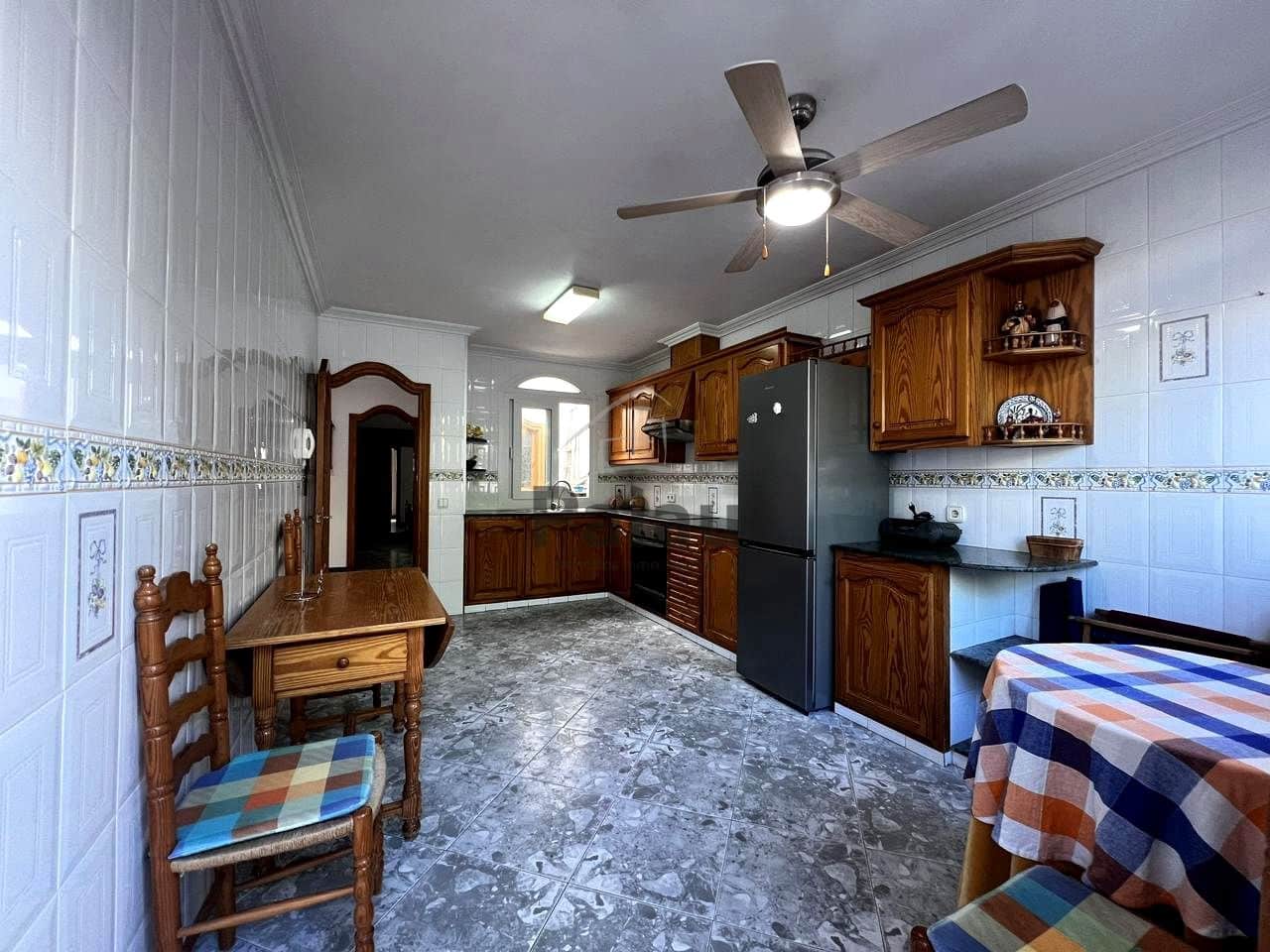 Piso de 3 habitaciones en Ciutadella de Menorca en venta - 371.000 € (Ref: 9516579)