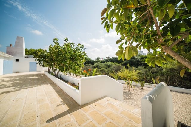 2 chambre Entreprise à vendre à Ciutadella, Ciutadella de Menorca - 1 350 000 € (Ref: 9525357)