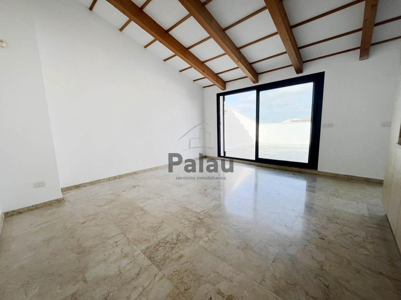 3 soverom Leilighet til salgs i Ciutadella de Menorca med svømmebasseng garasje - € 485 000 (Ref: 9532335)