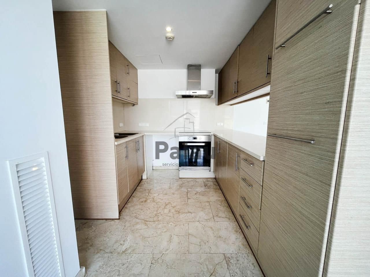 3 soverom Leilighet til salgs i Ciutadella de Menorca med svømmebasseng garasje - € 485 000 (Ref: 9532335)