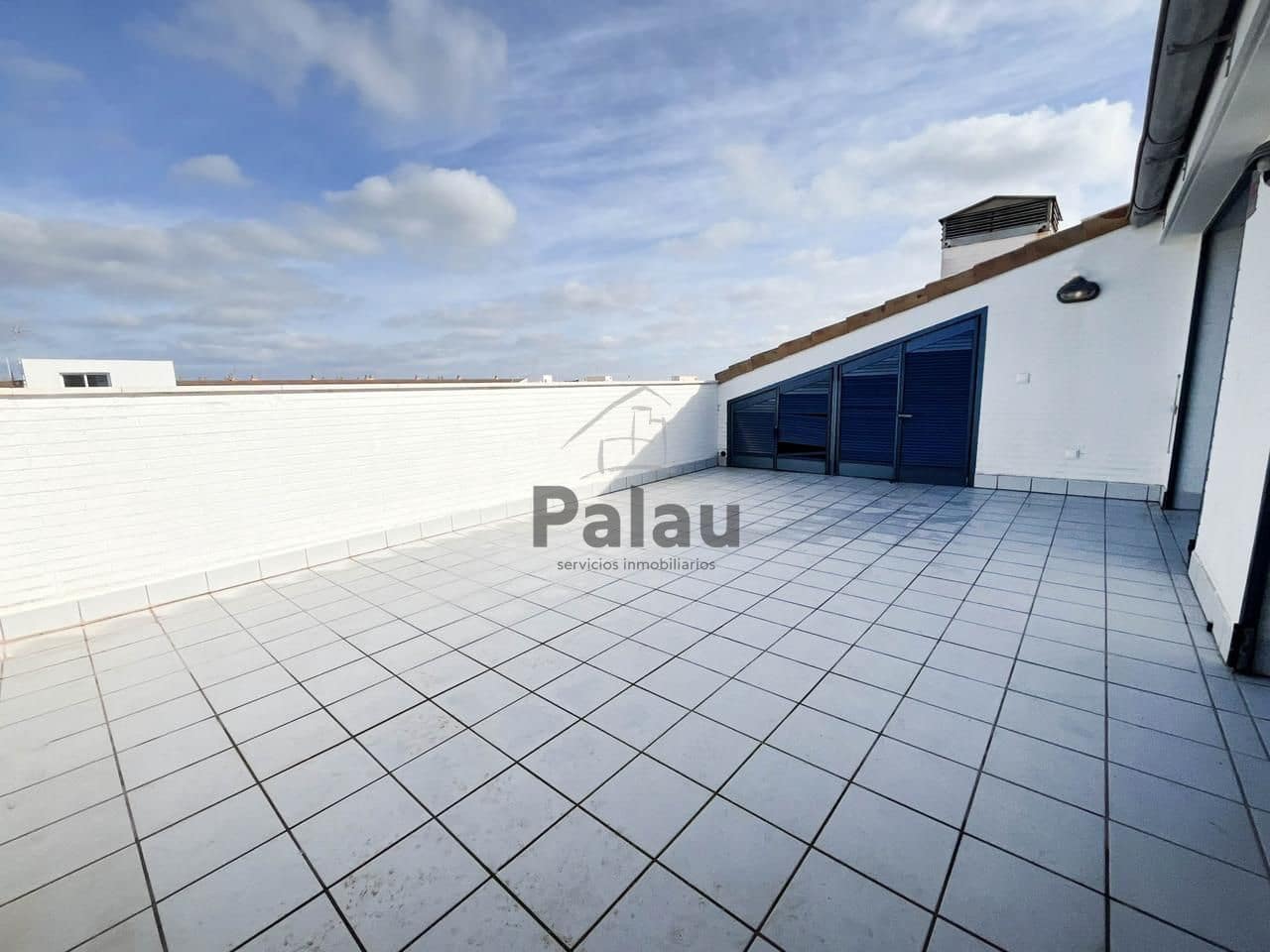 3 soverom Leilighet til salgs i Ciutadella de Menorca med svømmebasseng garasje - € 485 000 (Ref: 9532335)