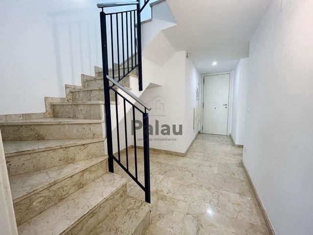 3 soverom Leilighet til salgs i Ciutadella de Menorca med svømmebasseng garasje - € 485 000 (Ref: 9532335)