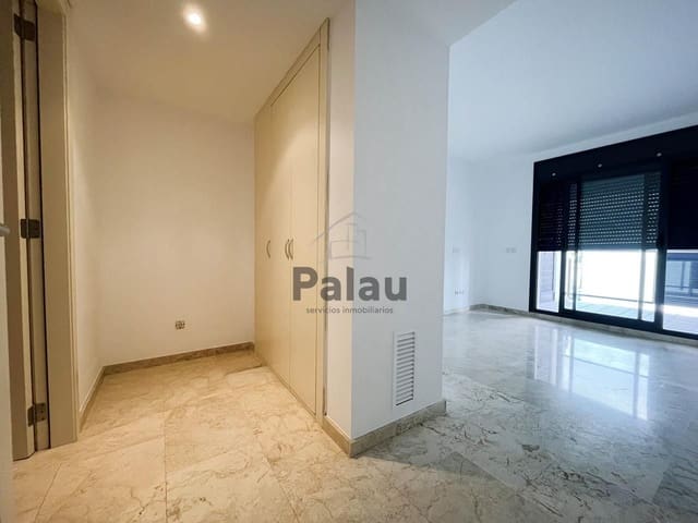 3 soverom Leilighet til salgs i Ciutadella de Menorca med svømmebasseng garasje - € 485 000 (Ref: 9532335)