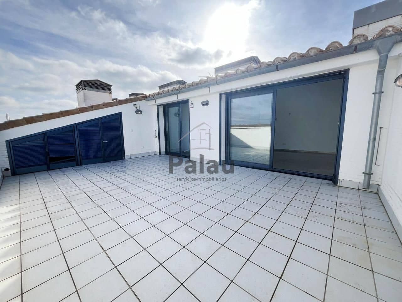 3 soverom Leilighet til salgs i Ciutadella de Menorca med svømmebasseng garasje - € 485 000 (Ref: 9532335)