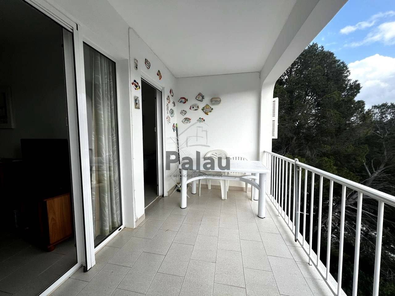 2 soveværelse Lejlighed til salg i Cala Galdana med swimmingpool - € 235.000 (Ref: 9536293)