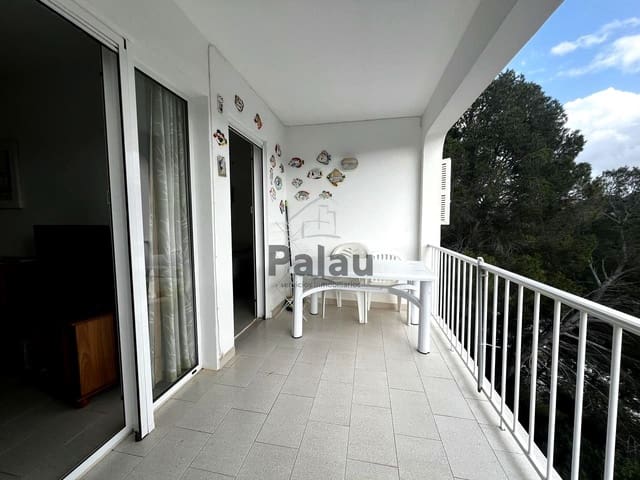 2 soveværelse Lejlighed til salg i Cala Galdana, Ferreries med swimmingpool - € 235.000 (Ref: 9536293)