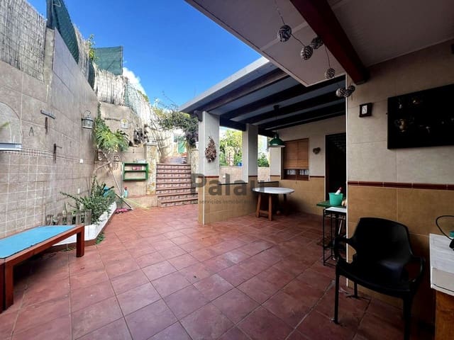 3 bedroom Villa for sale in Cala Galdana, Ferreries - € 345,000 (Ref: 9537836)