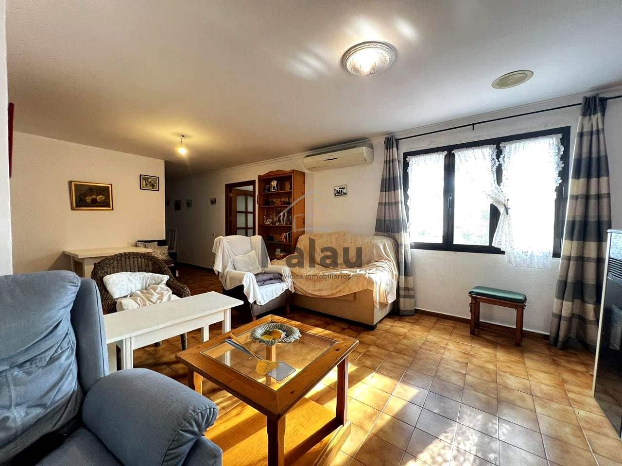 3 bedroom Villa for sale in Cala Galdana - € 345,000 (Ref: 9537836)