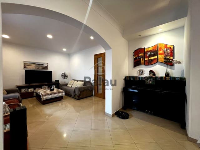 Piso de 3 habitaciones en Ciutadella, Ciutadella de Menorca en venta - 477.250 € (Ref: 9542087)