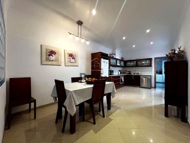 Piso de 3 habitaciones en Ciutadella, Ciutadella de Menorca en venta - 477.250 € (Ref: 9542087)